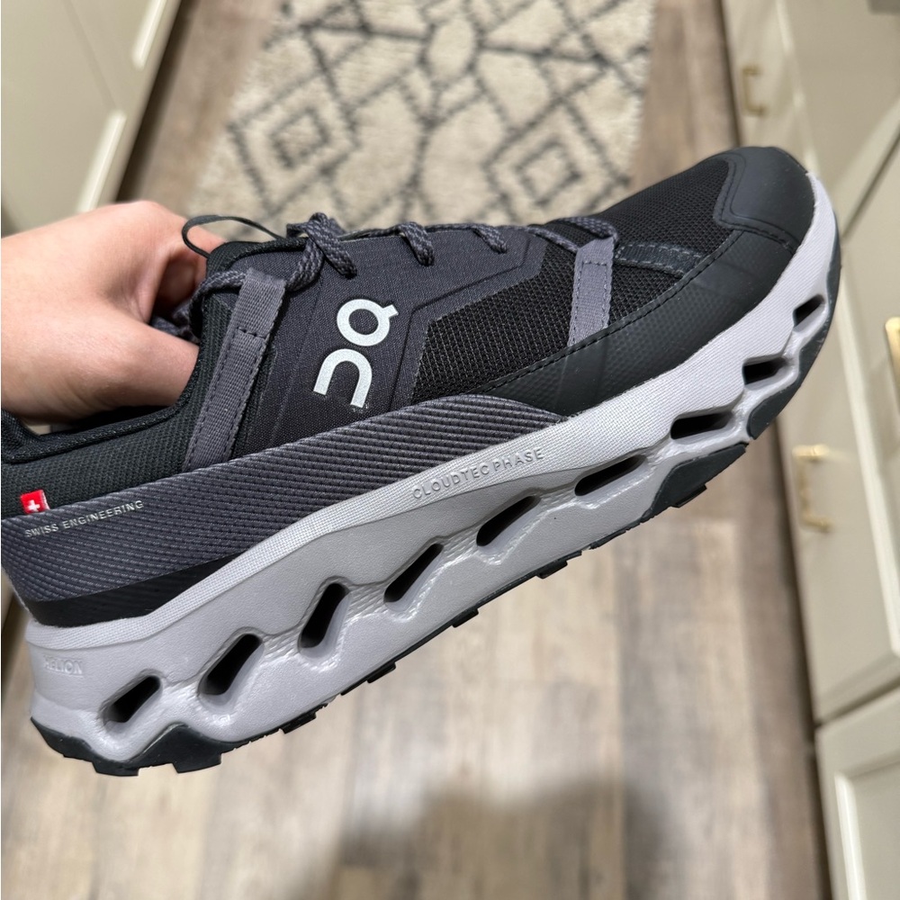 On Running Men's Black and Gray Cloudtec Phase Athletic Shoes